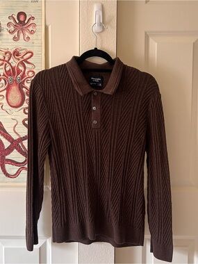 Abercrombie & Fitch Brown V‑Neck Cable Knit Polo Sweater